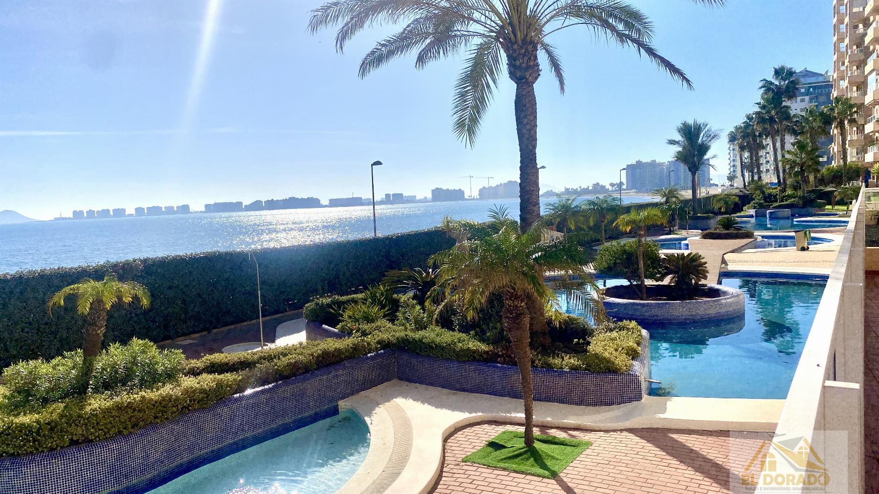 For sale of apartment in La Manga del Mar Menor