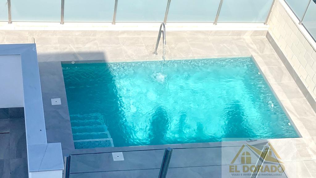 For sale of chalet in Torrevieja