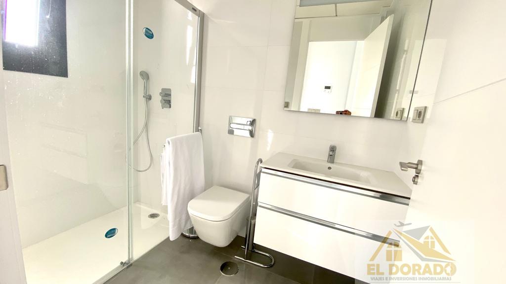 For sale of chalet in Torrevieja