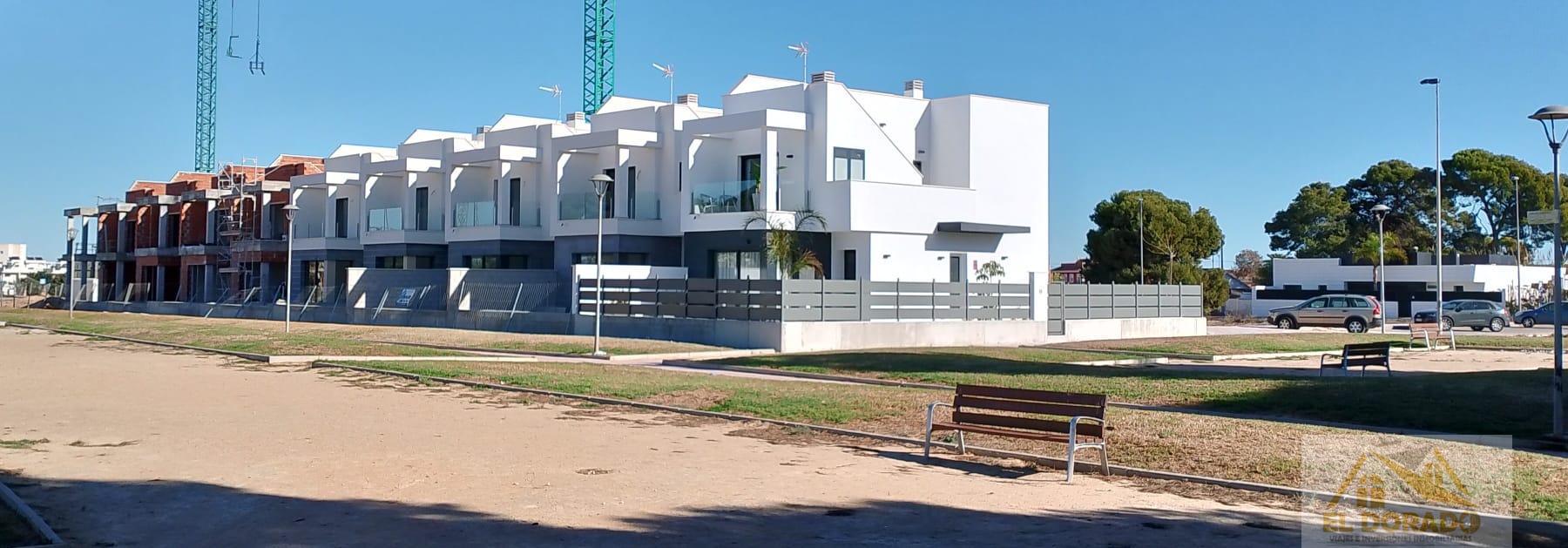 For sale of villa in Santiago de la Ribera