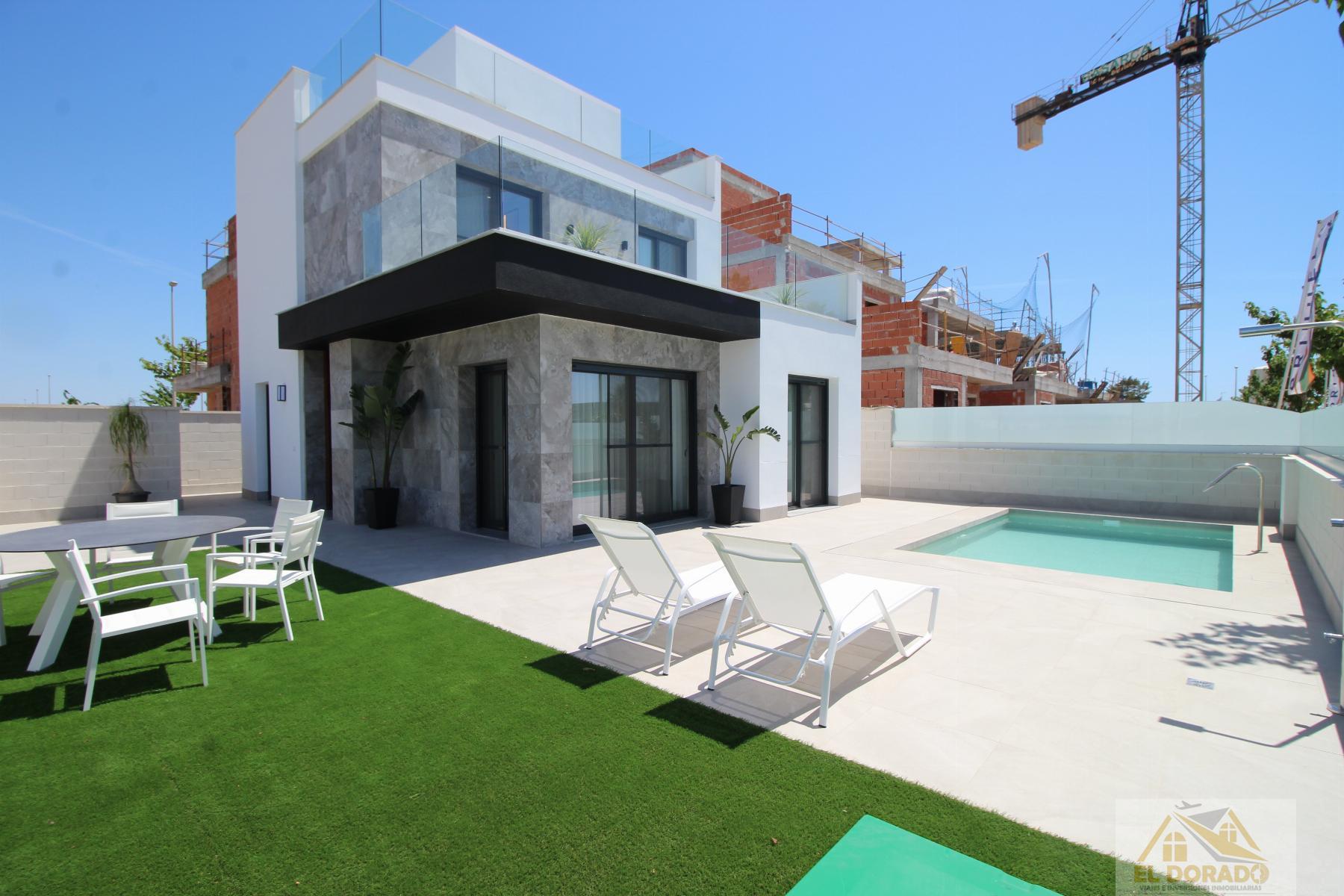For sale of villa in Pilar de la Horadada
