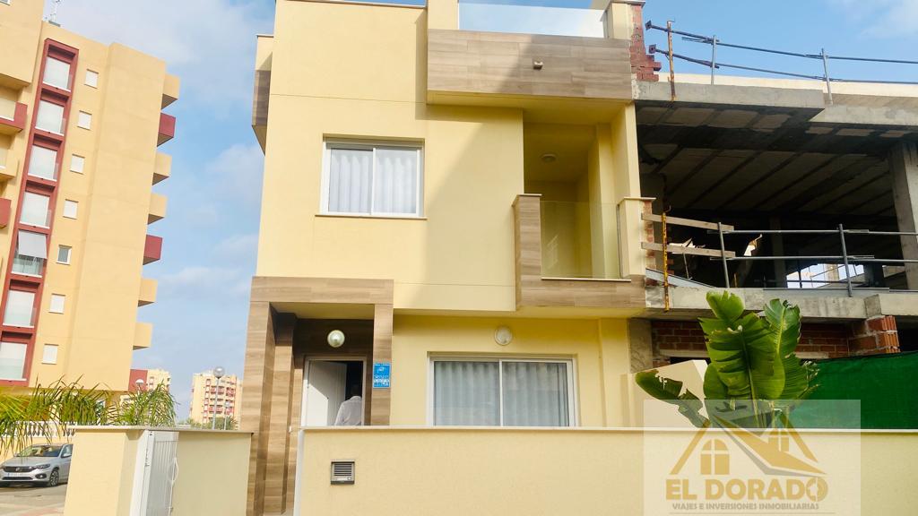 For sale of duplex in La Manga del Mar Menor