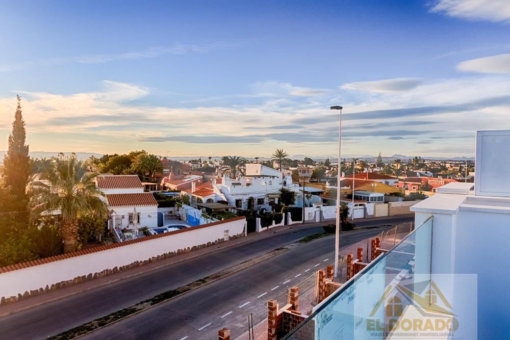 Venta de chalet en Pilar de la Horadada