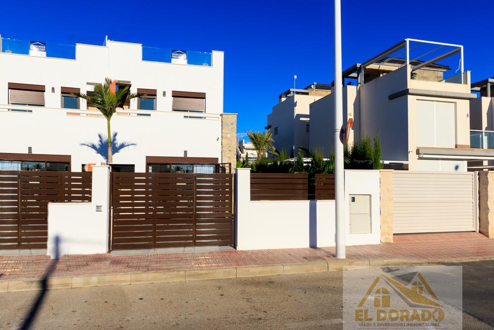 Venta de chalet en Pilar de la Horadada