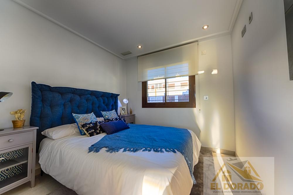 Venta de chalet en Pilar de la Horadada