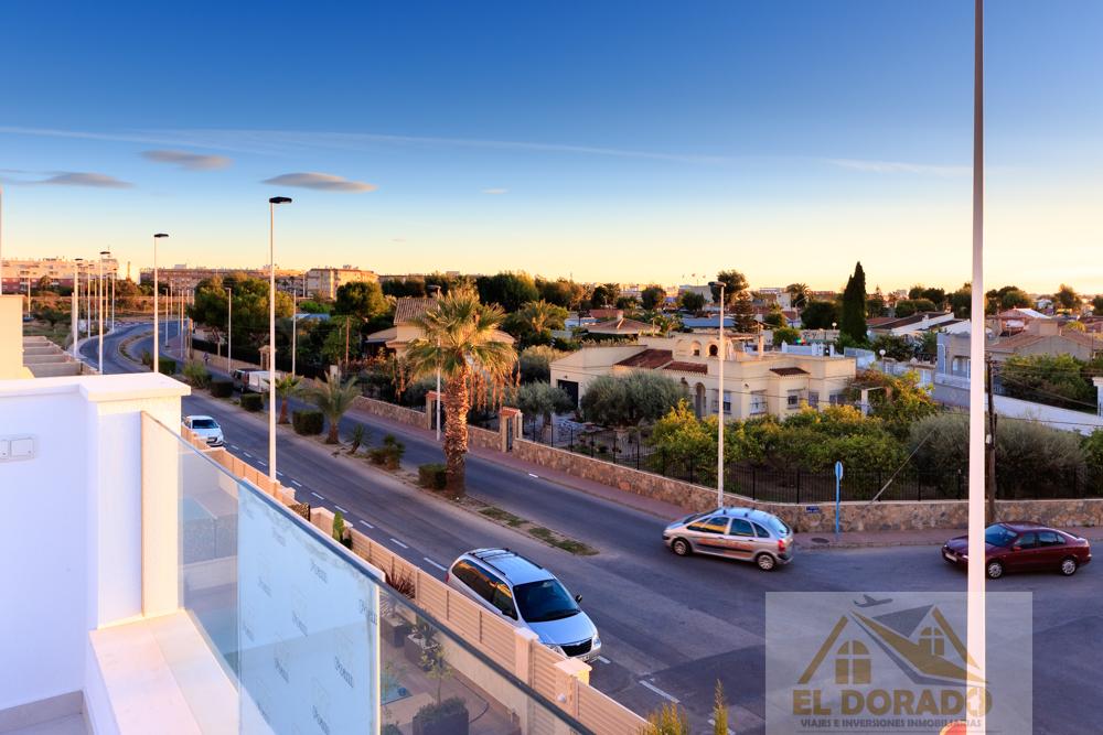 Venta de chalet en Pilar de la Horadada