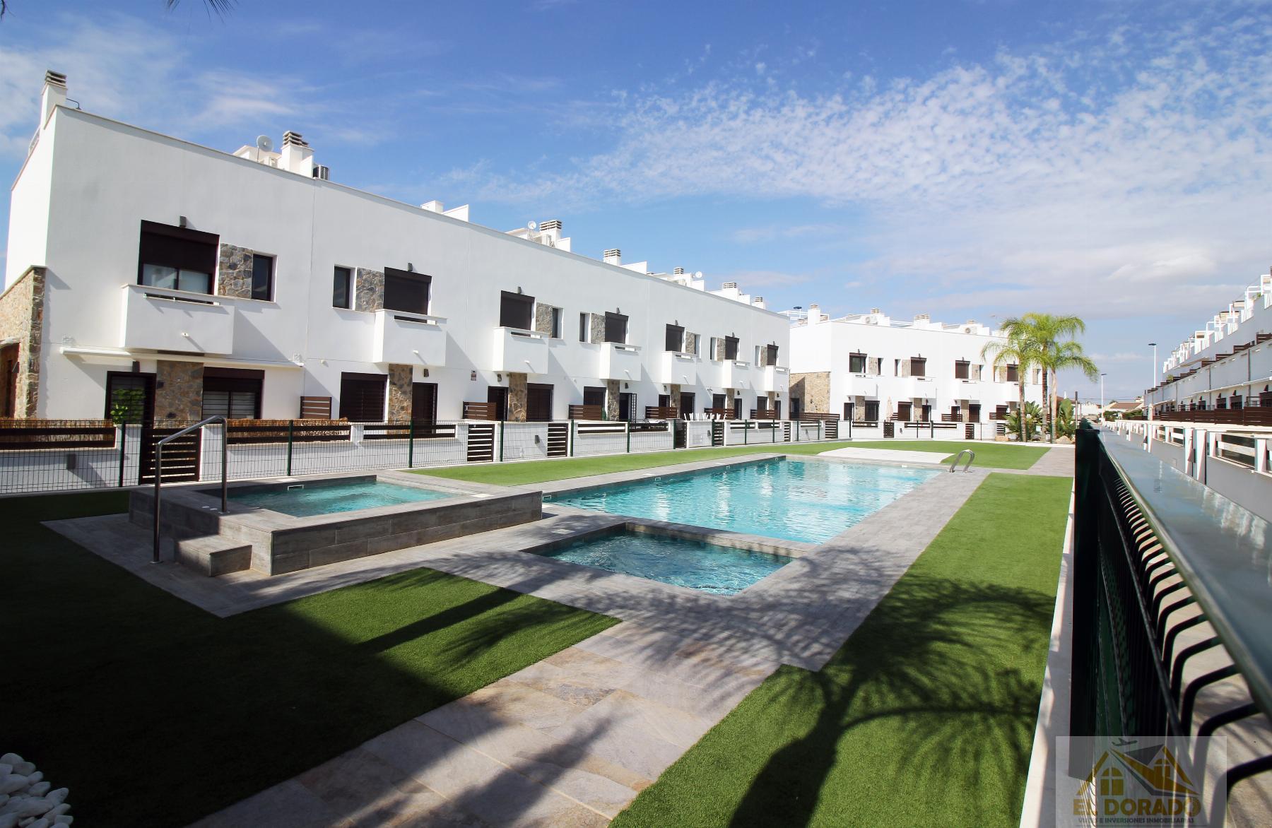 Venta de chalet en Pilar de la Horadada