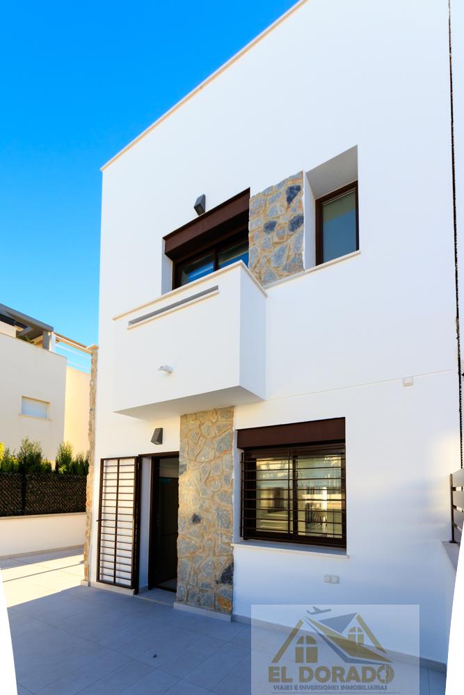 Venta de chalet en Pilar de la Horadada