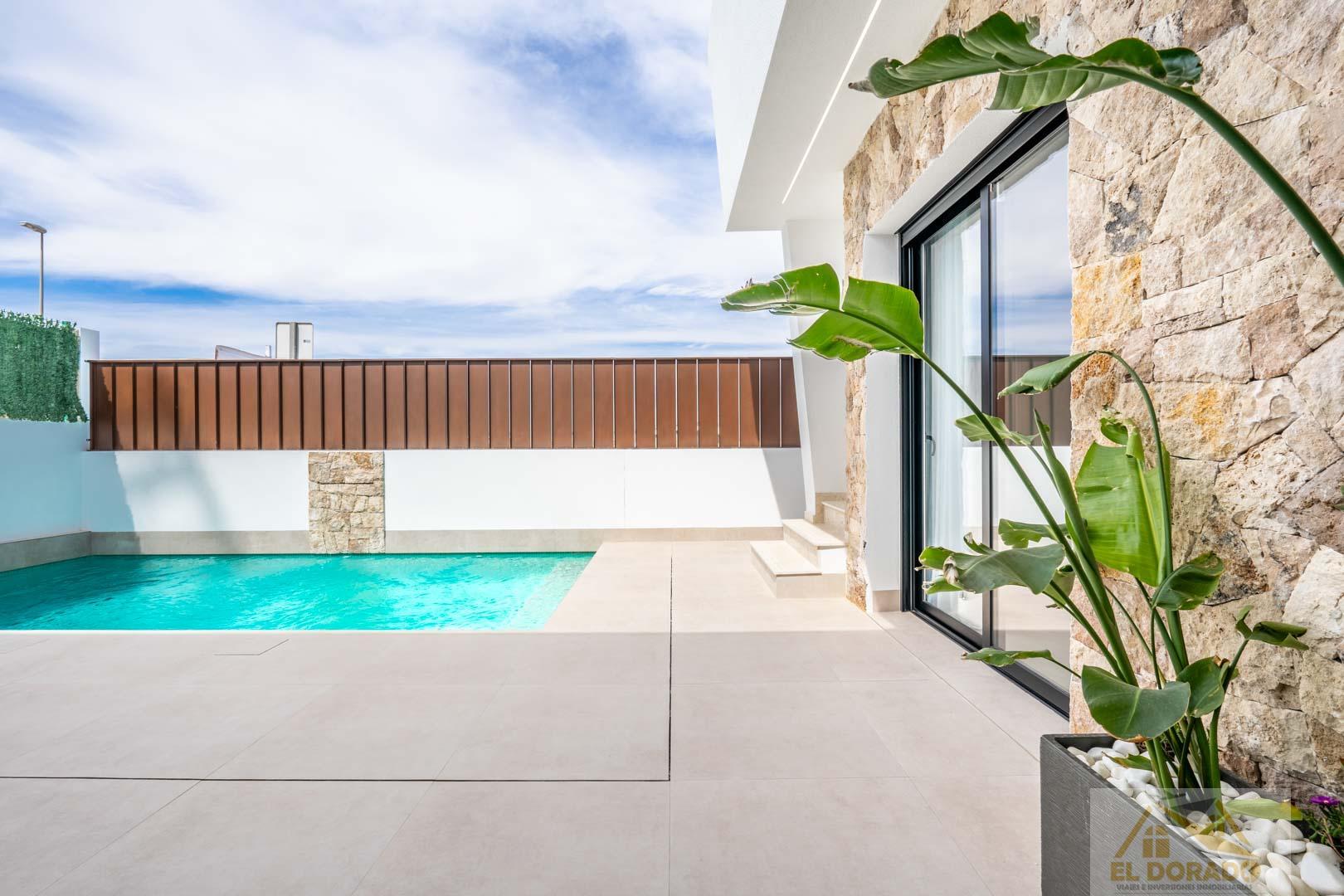 For sale of villa in Torre Pacheco