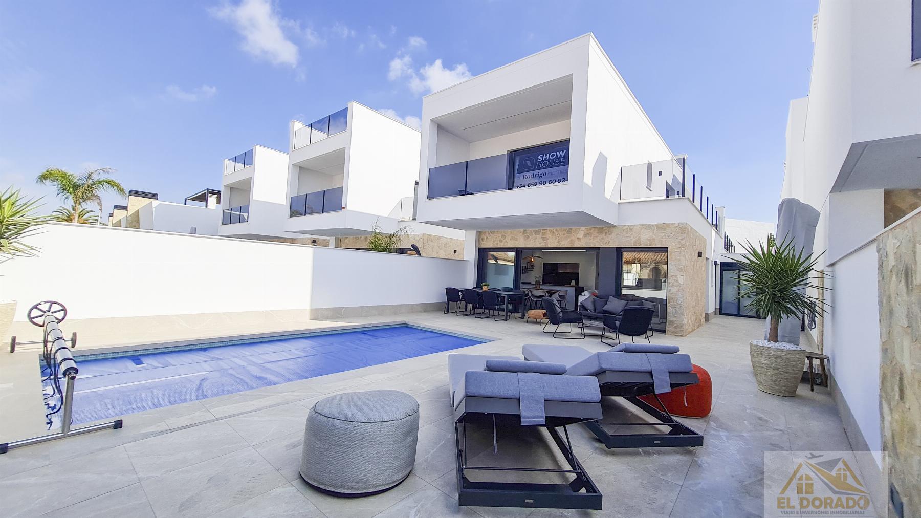 Venta de villa en San Pedro del Pinatar