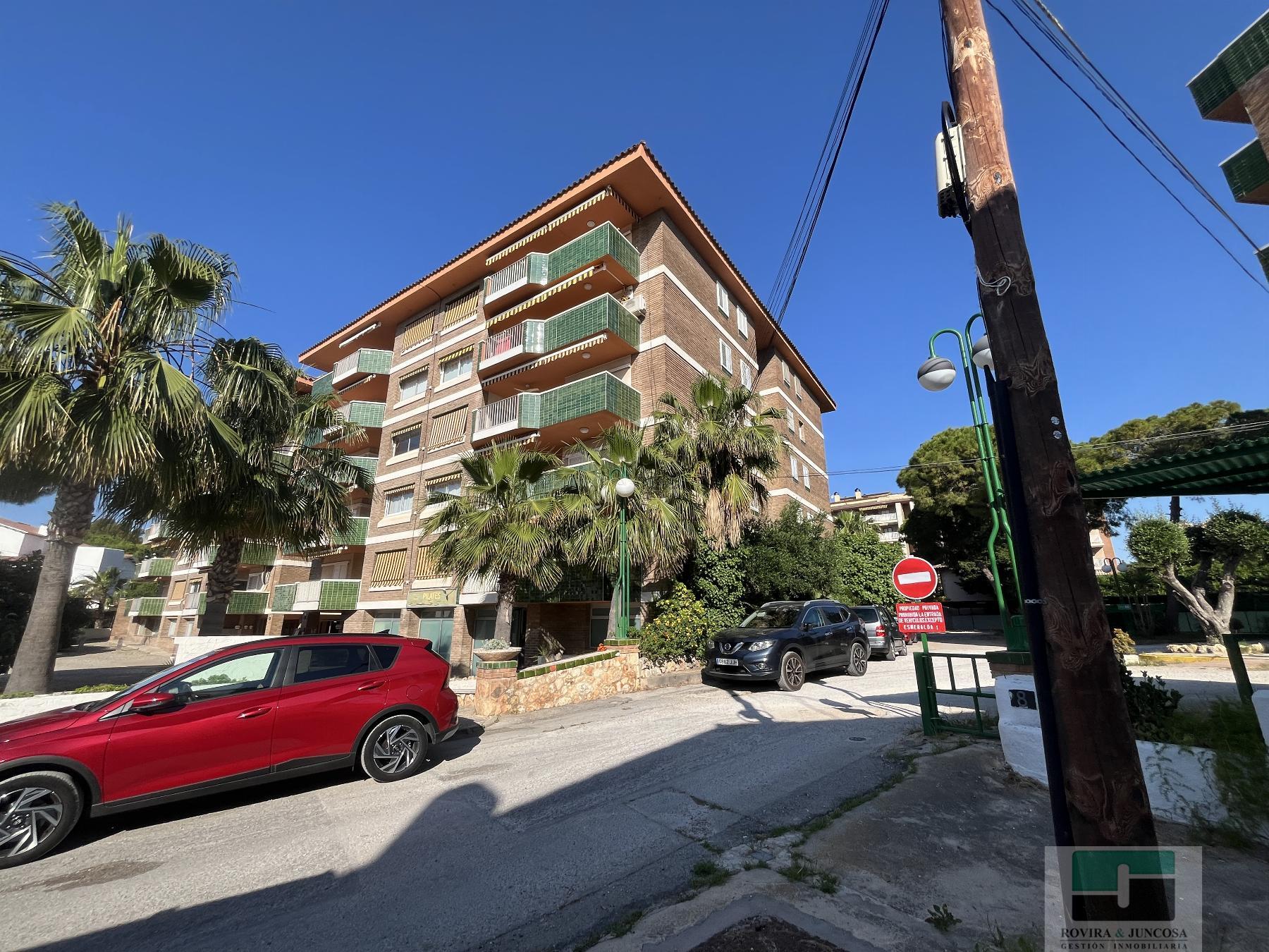 Venda de planta baixa a Roda de Barà