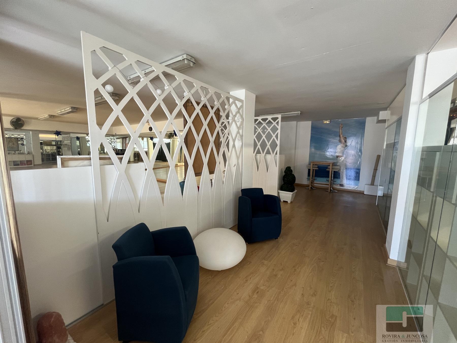 Venda de planta baixa a Roda de Barà