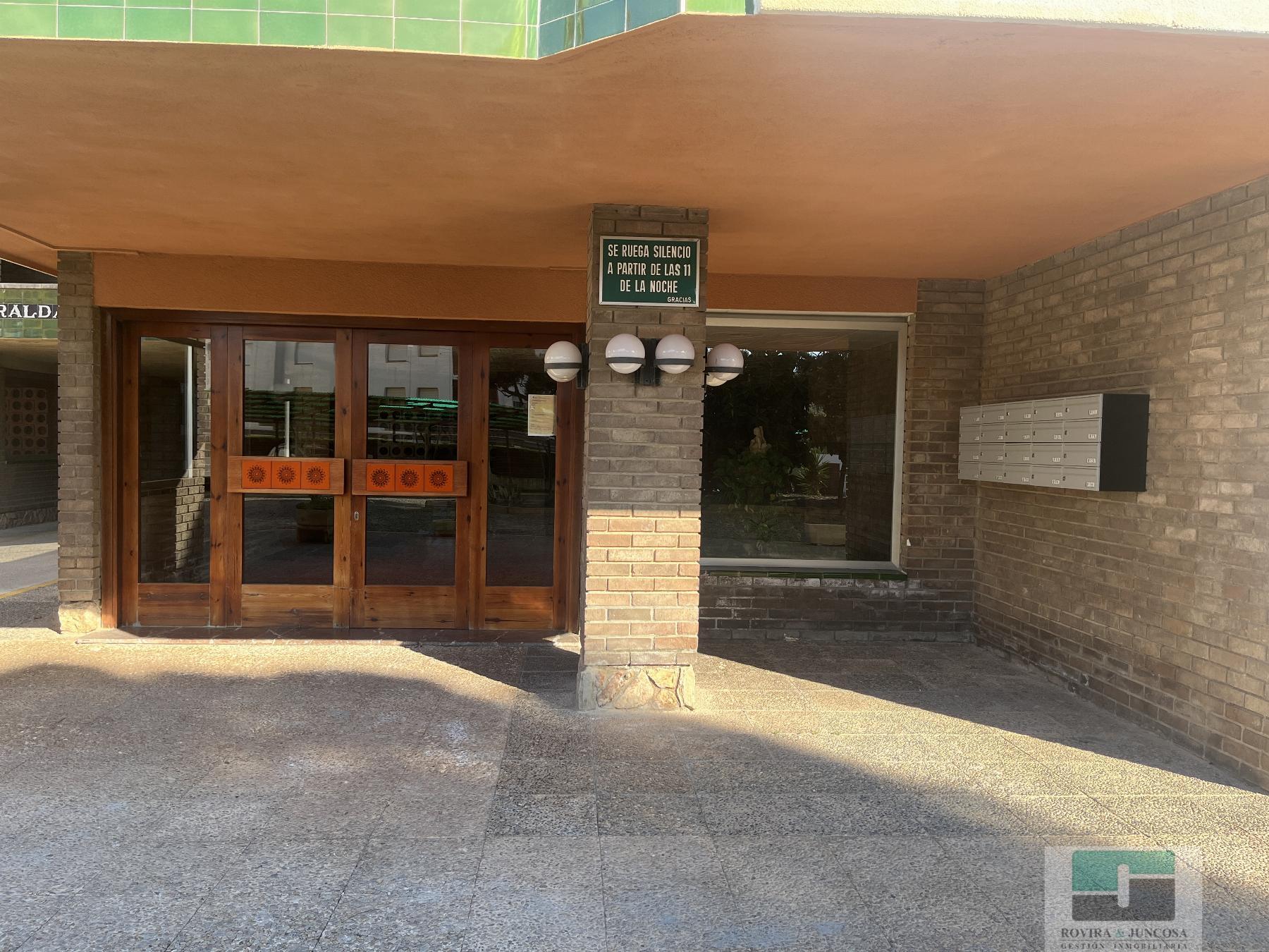 Venda de planta baixa a Roda de Barà