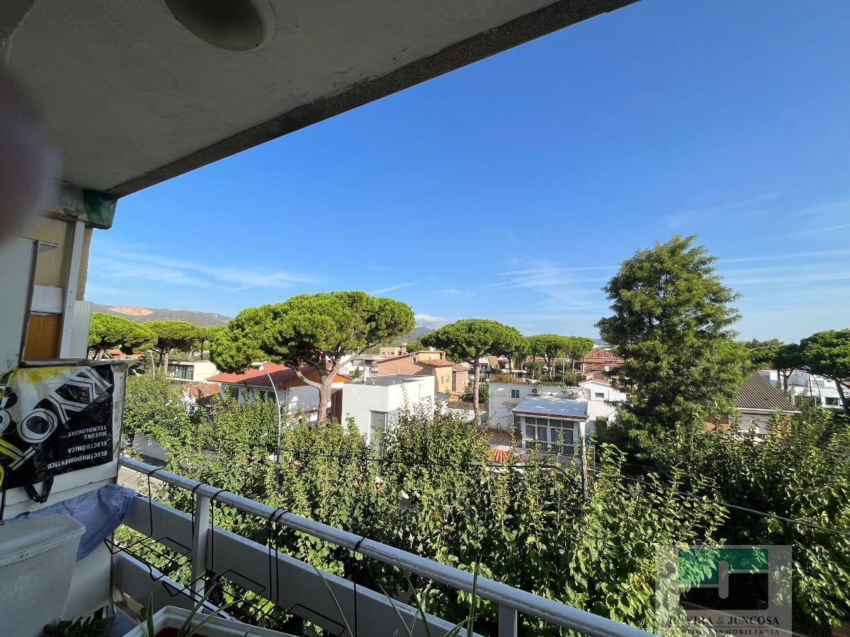 For sale of flat in Castelldefels