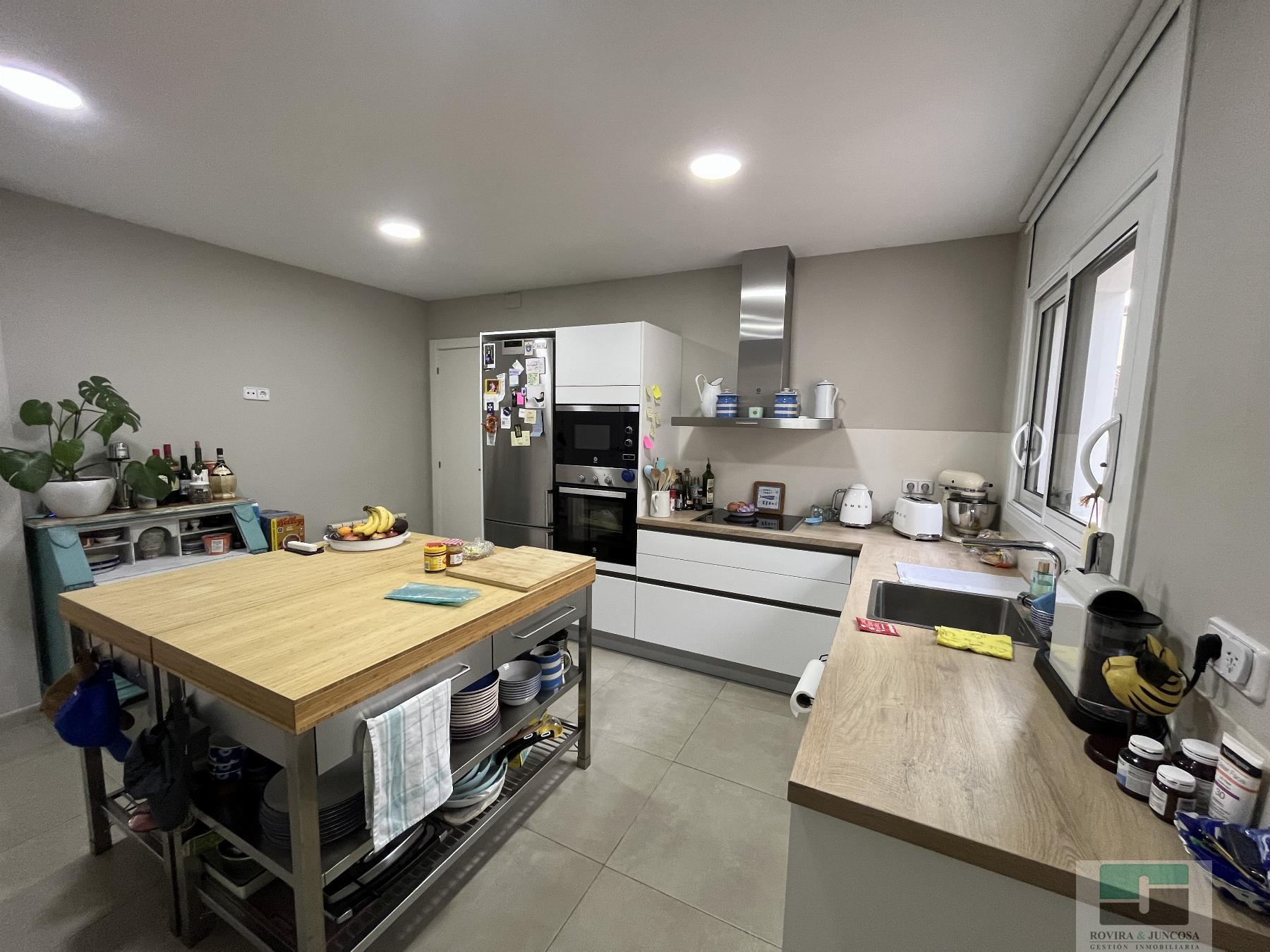 For rent of chalet in Castelldefels