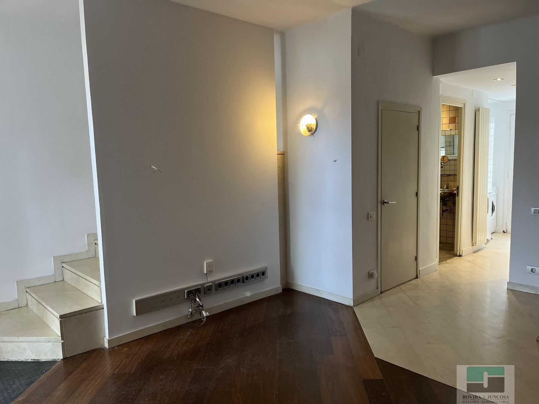 For sale of chalet in Castelldefels