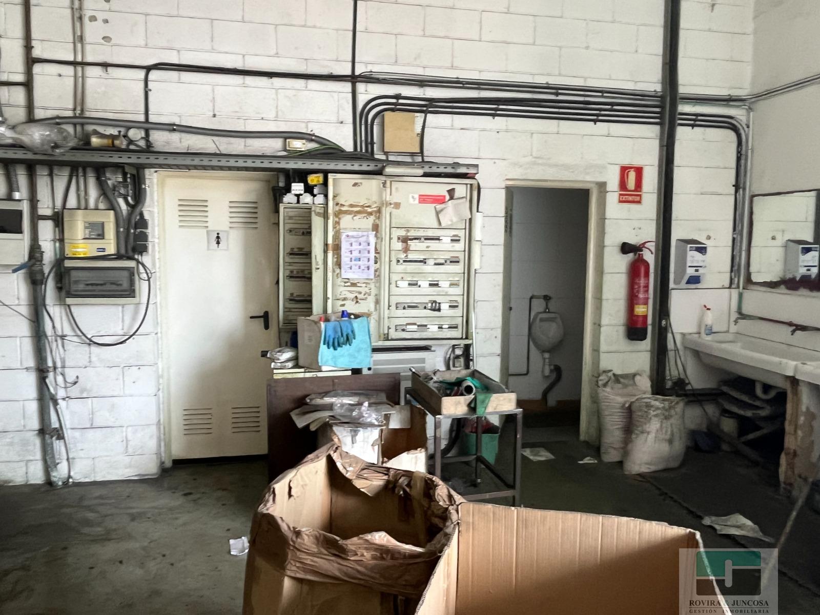For rent of industrial plant/warehouse in Sant Boi de Llobregat