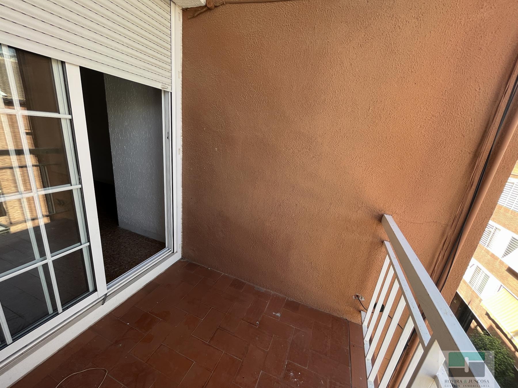 For sale of flat in Castelldefels