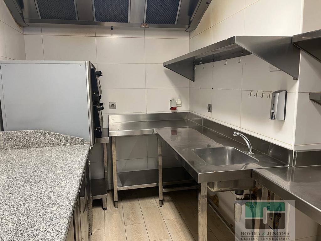 For share of commercial in Castelldefels