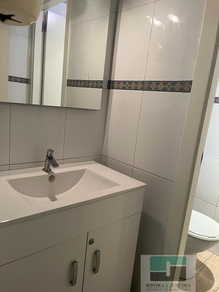 For share of commercial in Castelldefels