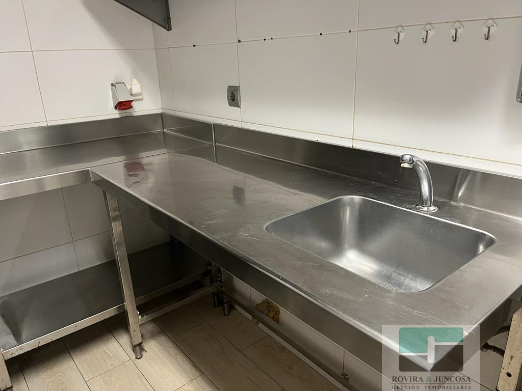 For share of commercial in Castelldefels