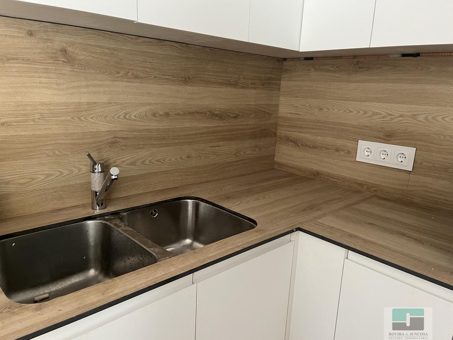 For rent of penthouse in Castelldefels