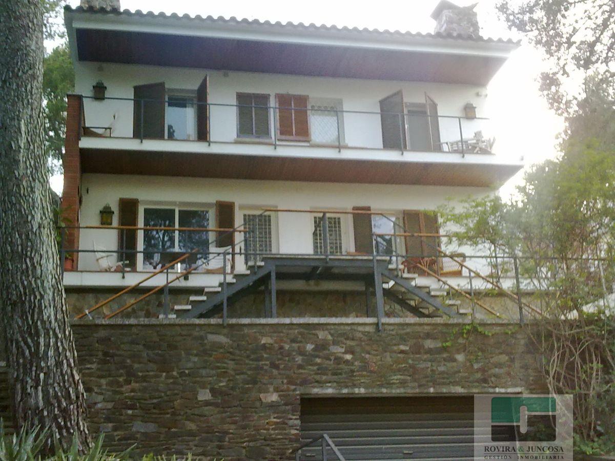 For sale of chalet in Castelldefels