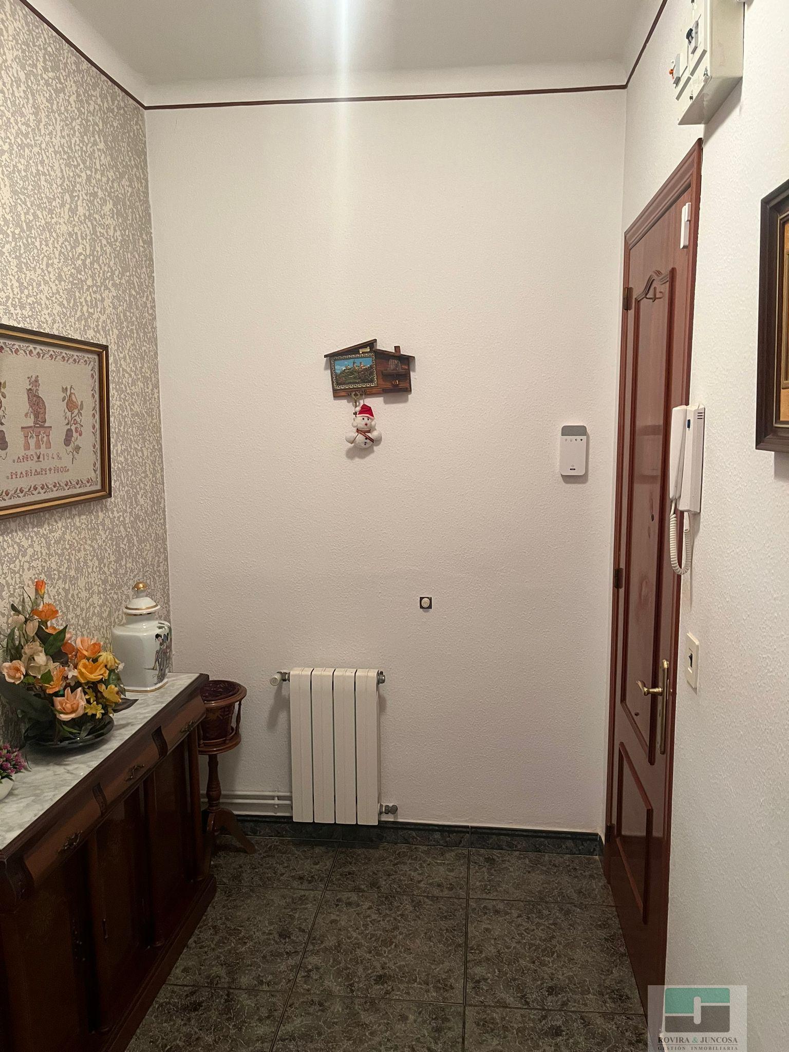 For sale of flat in Castelldefels