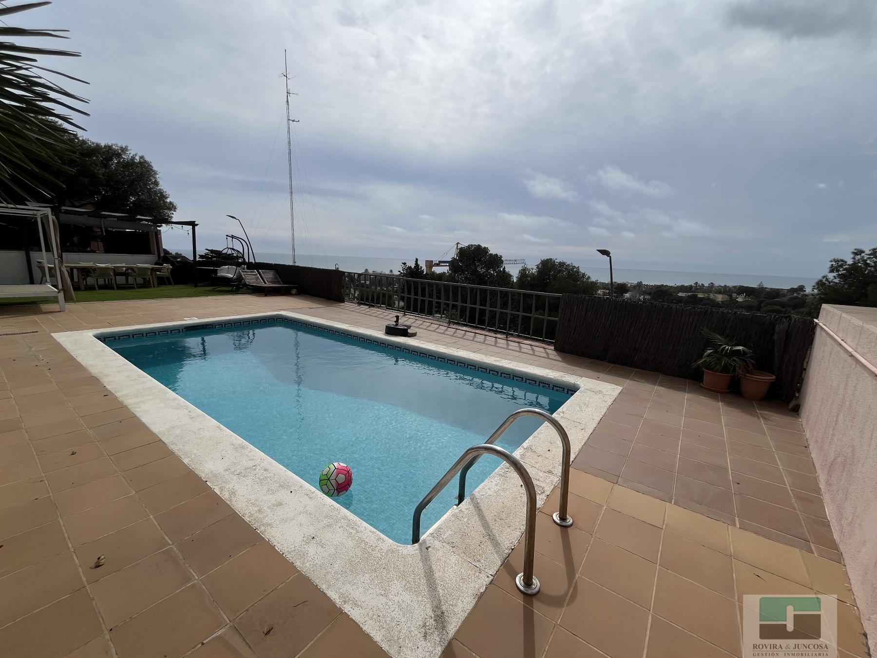 Venda de xalet a Castelldefels