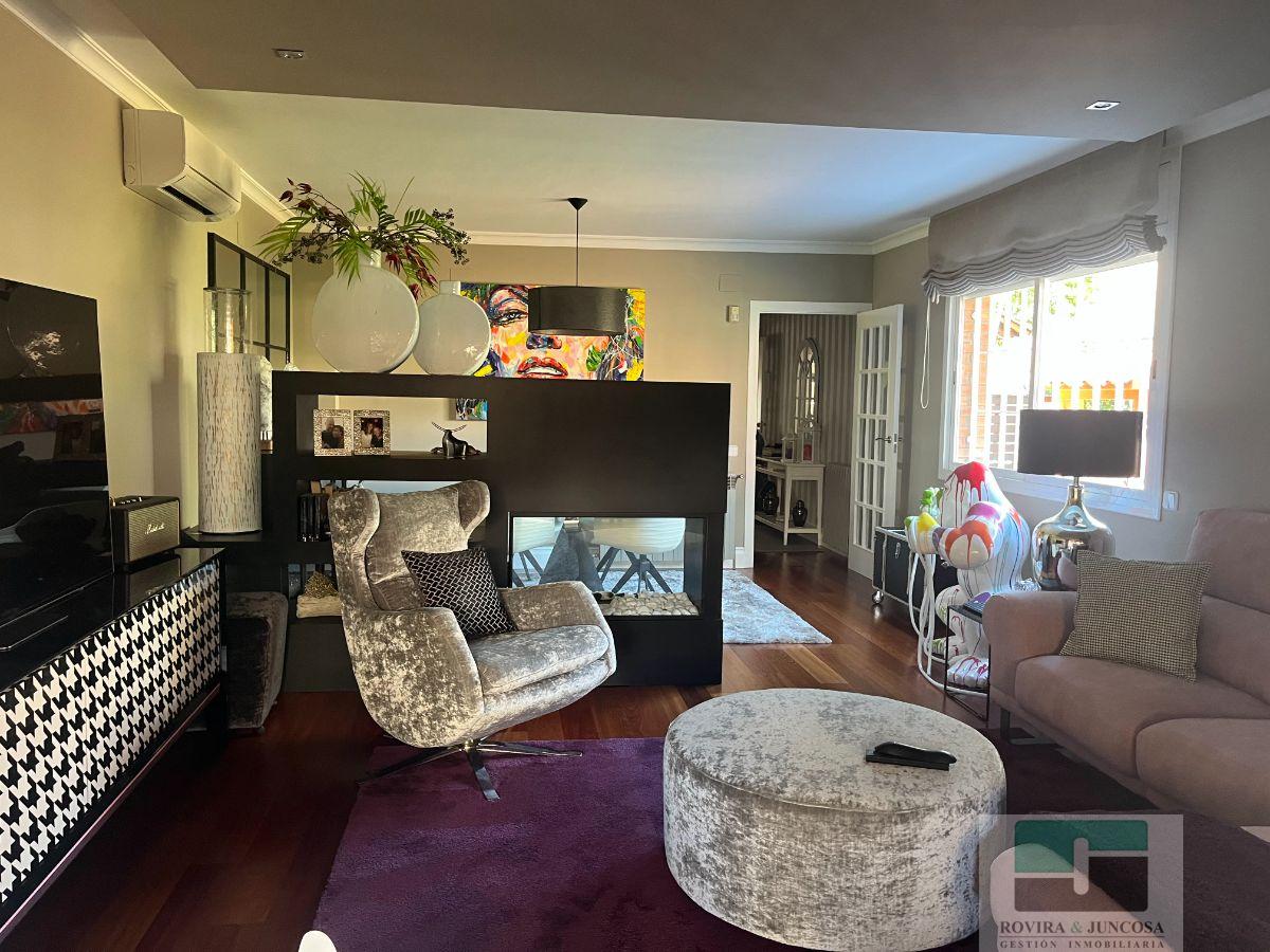 For rent of chalet in Castelldefels
