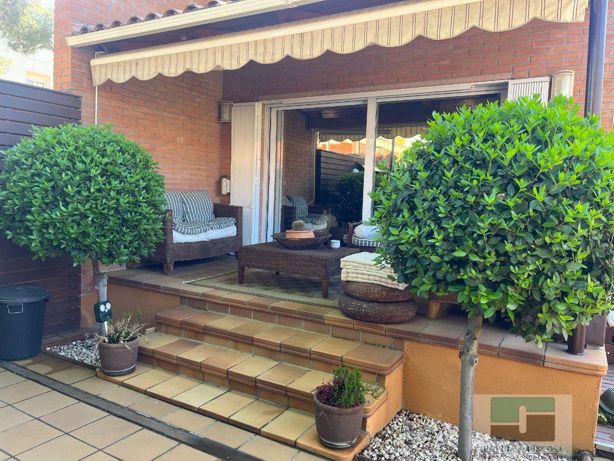 For rent of chalet in Castelldefels