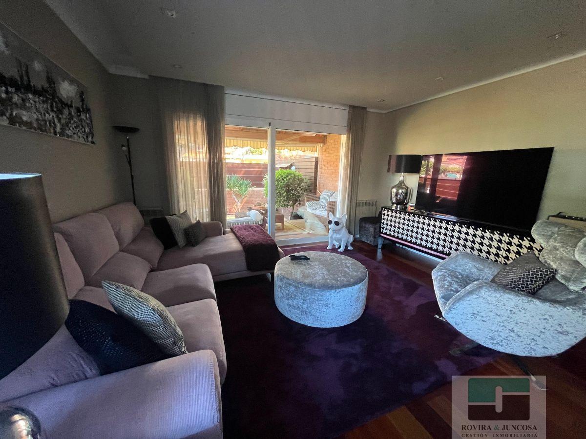 For rent of chalet in Castelldefels