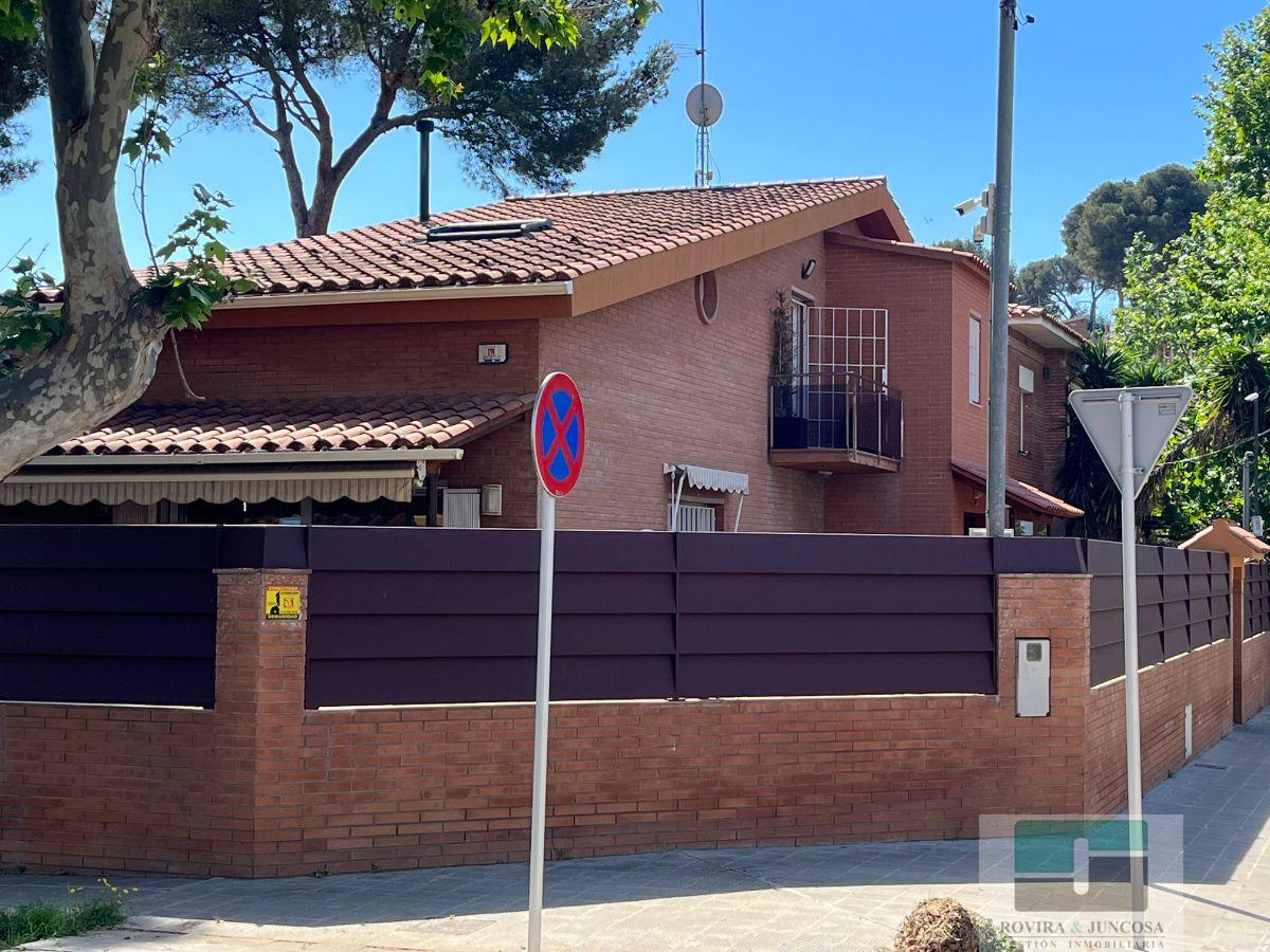 For rent of chalet in Castelldefels