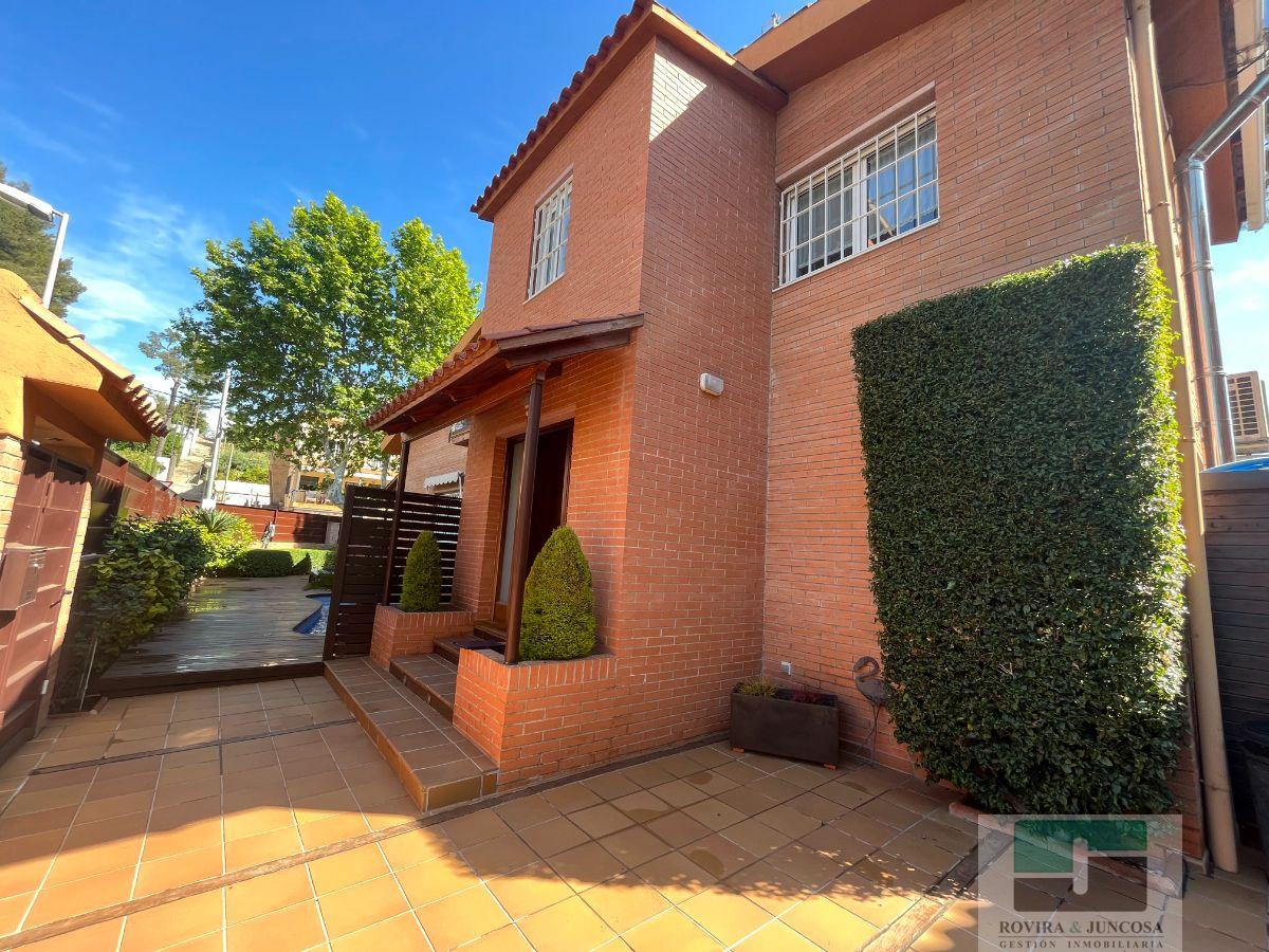 For rent of chalet in Castelldefels