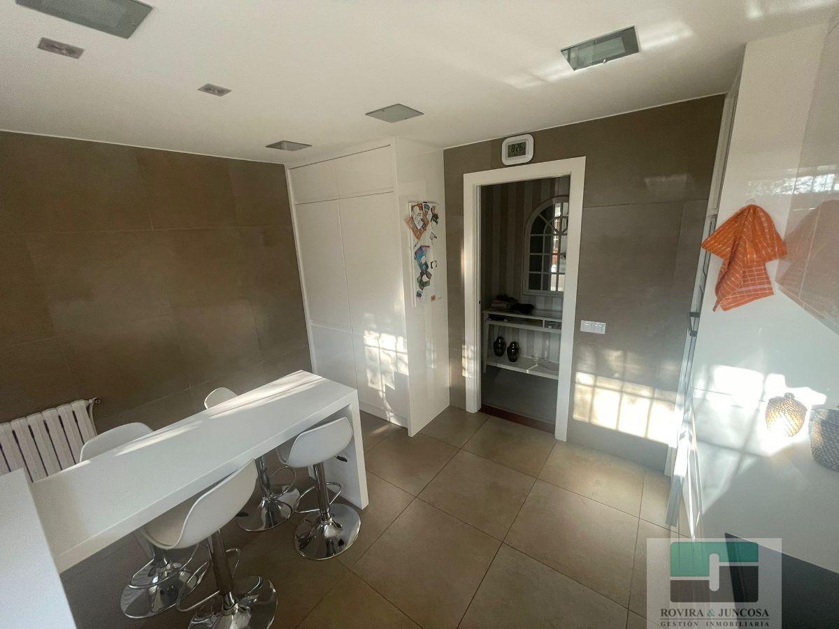 For rent of chalet in Castelldefels