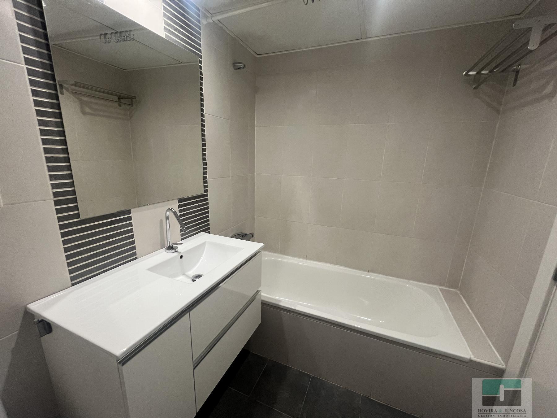 For rent of duplex in Castelldefels