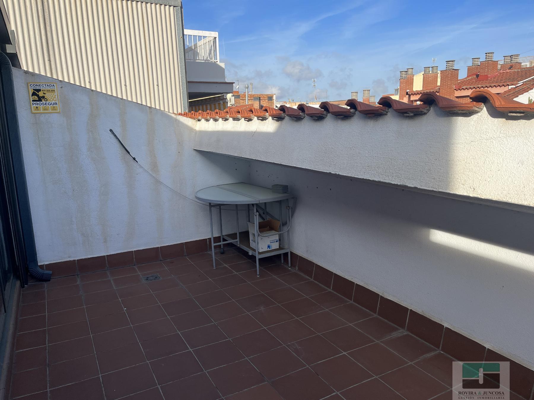 For rent of duplex in Castelldefels