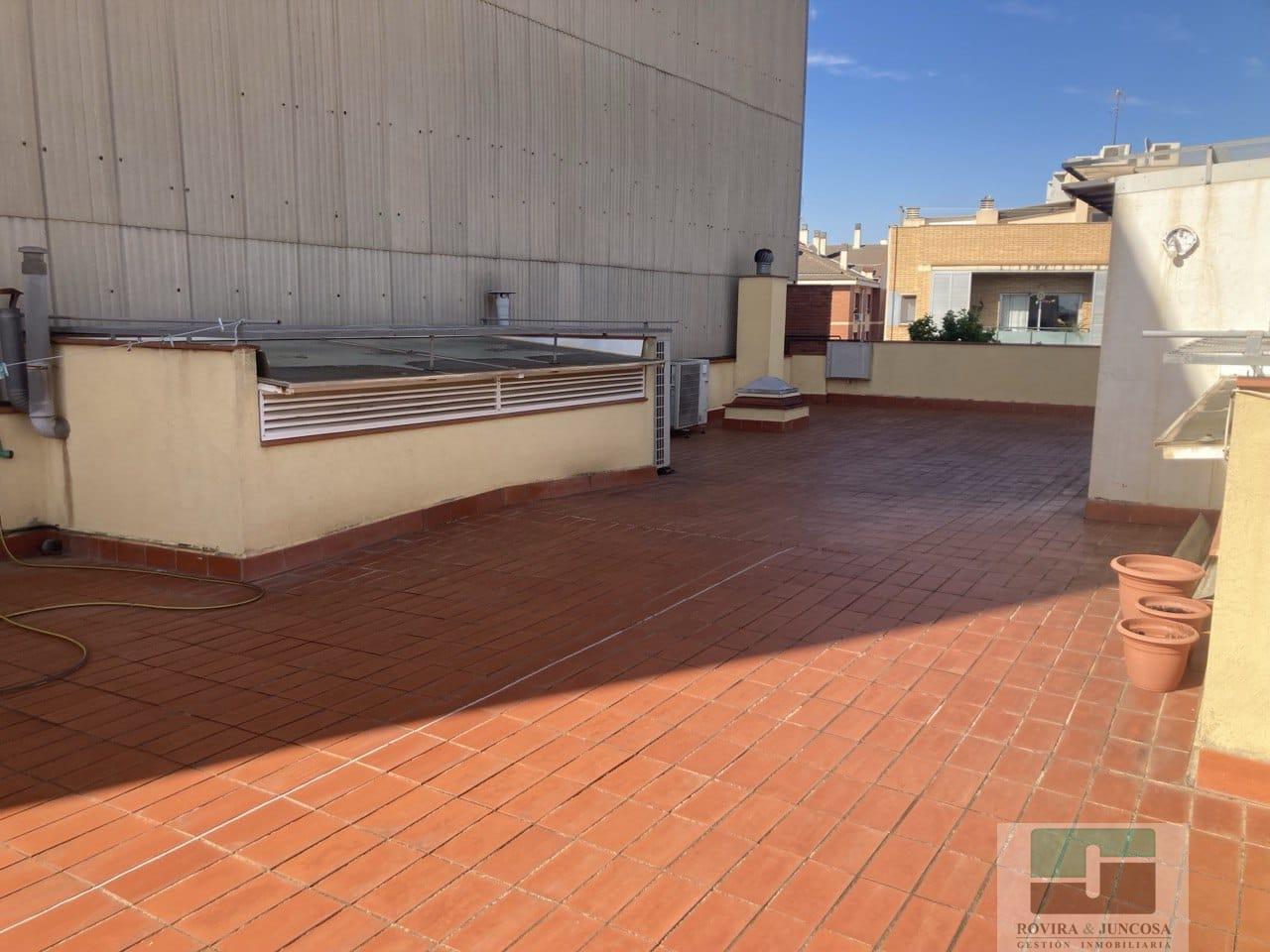 For sale of penthouse in Gavà