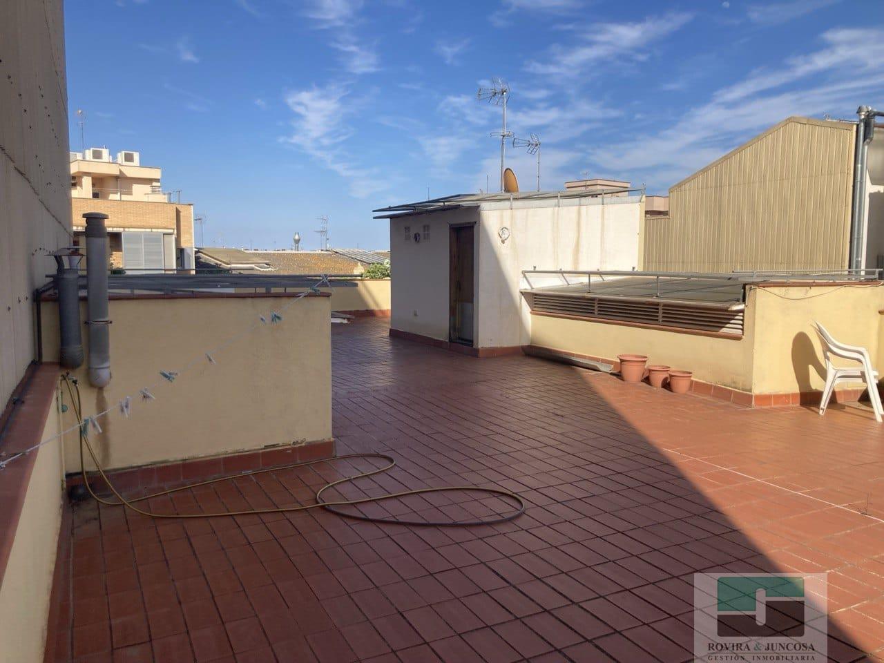 For sale of penthouse in Gavà