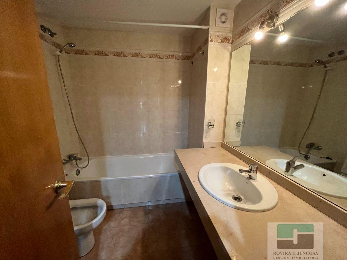 For rent of flat in Castelldefels