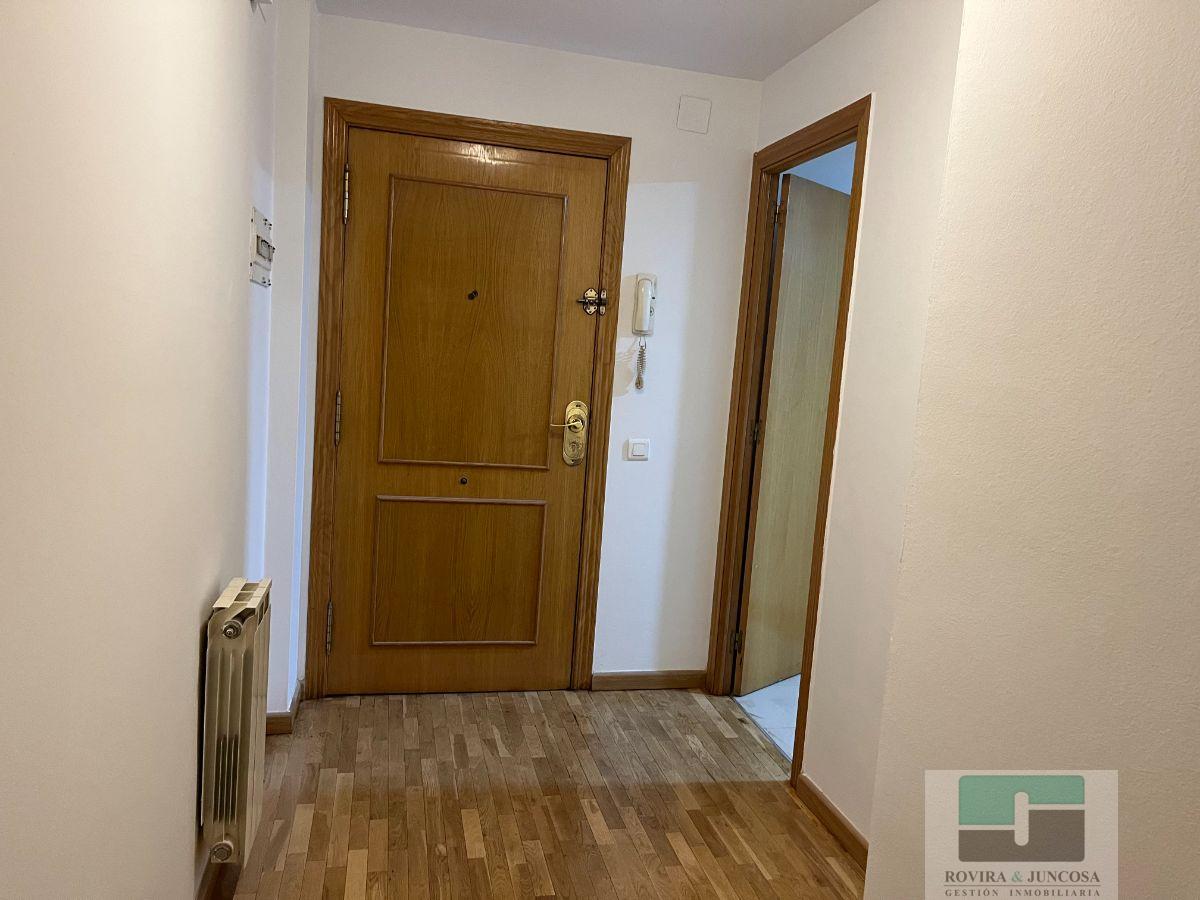 For rent of flat in Castelldefels