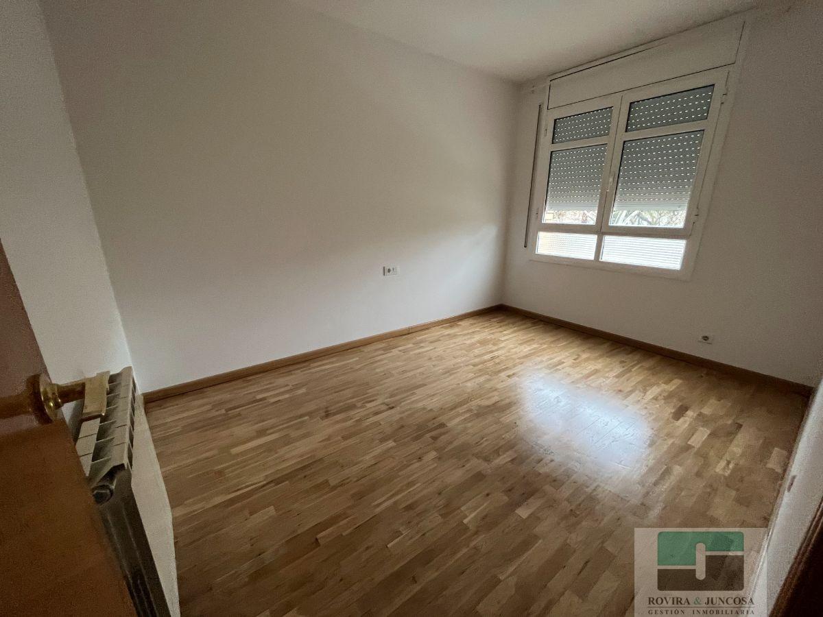 For rent of flat in Castelldefels