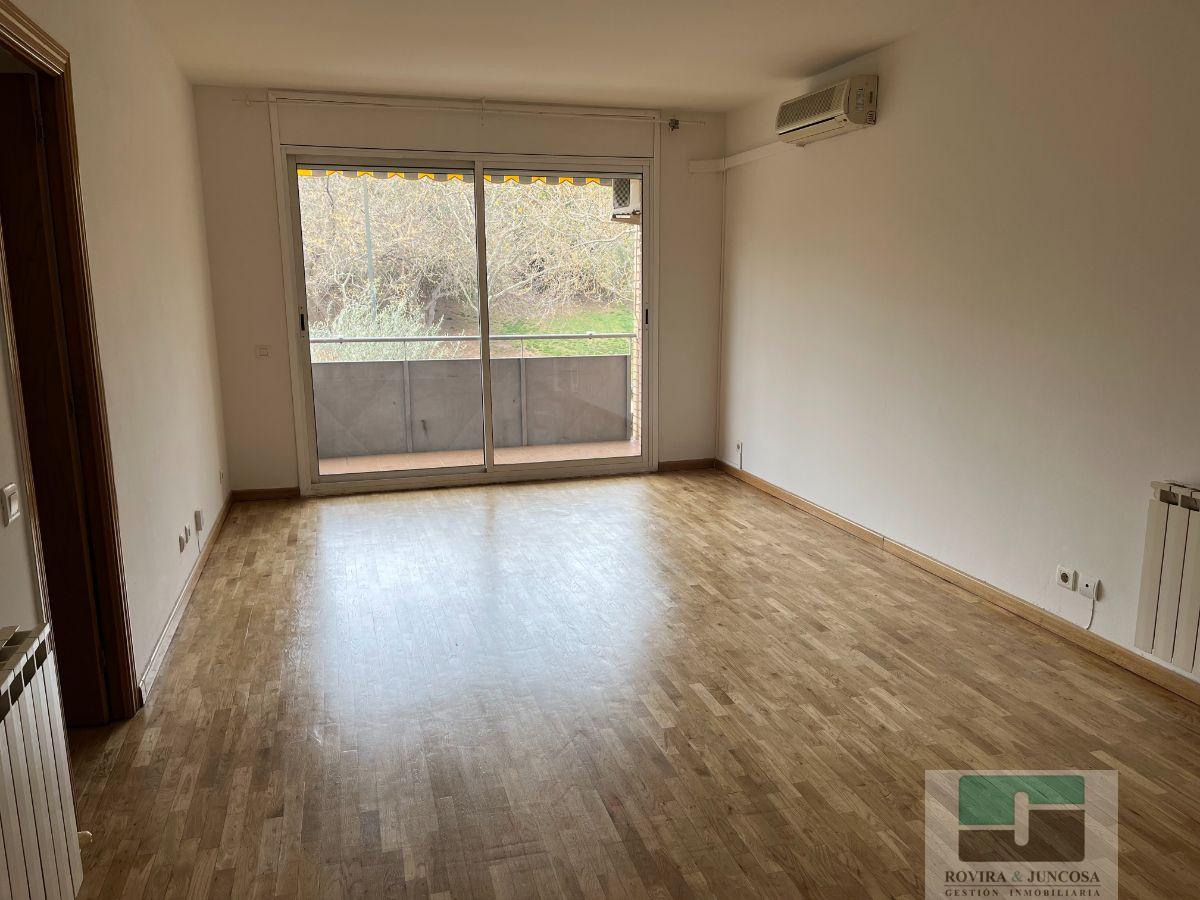 For rent of flat in Castelldefels