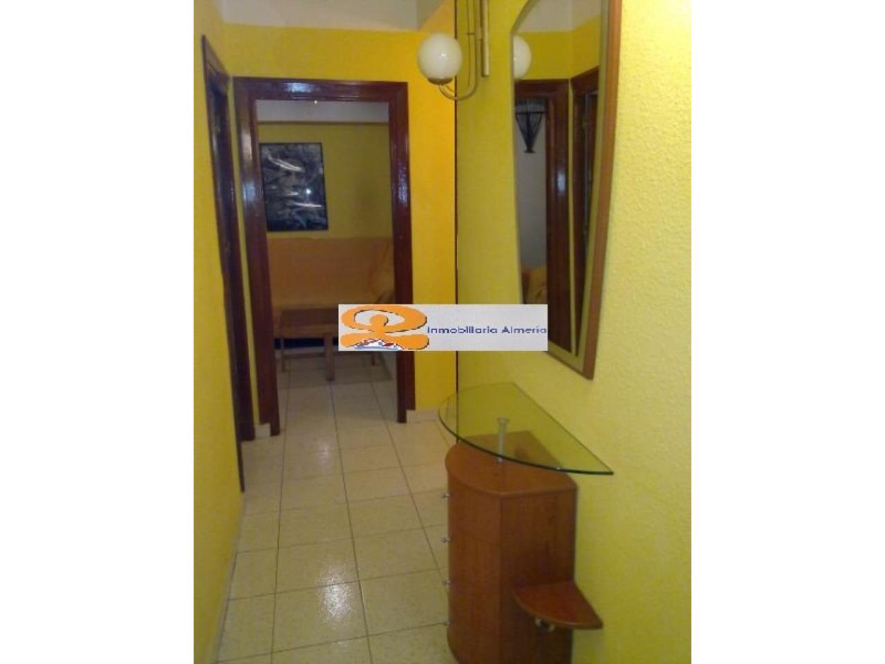 For sale of flat in Almería