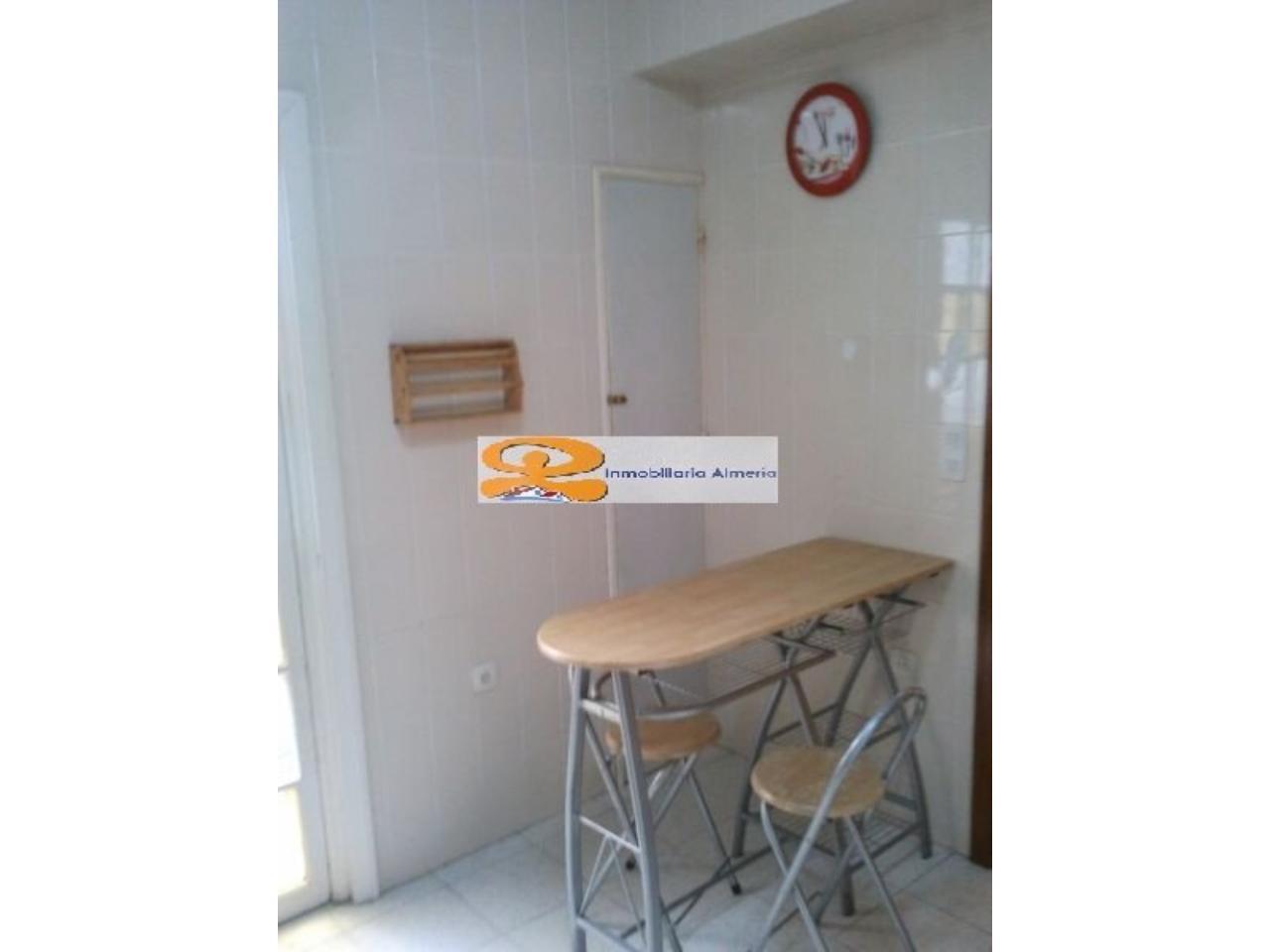 For sale of flat in Almería