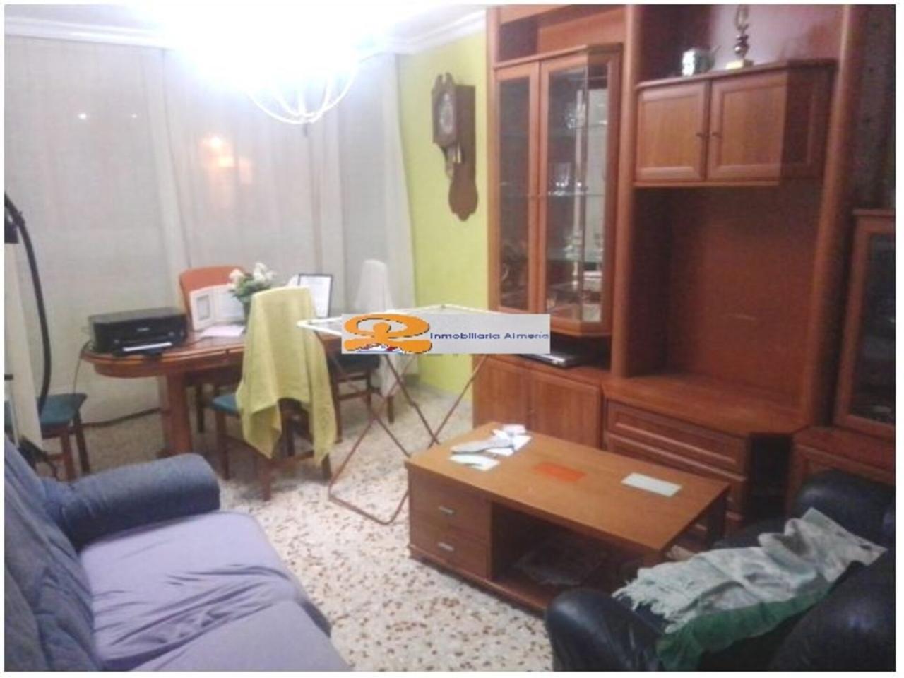 For sale of flat in Almería