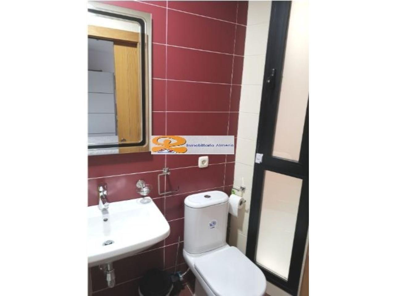 For sale of flat in Almería