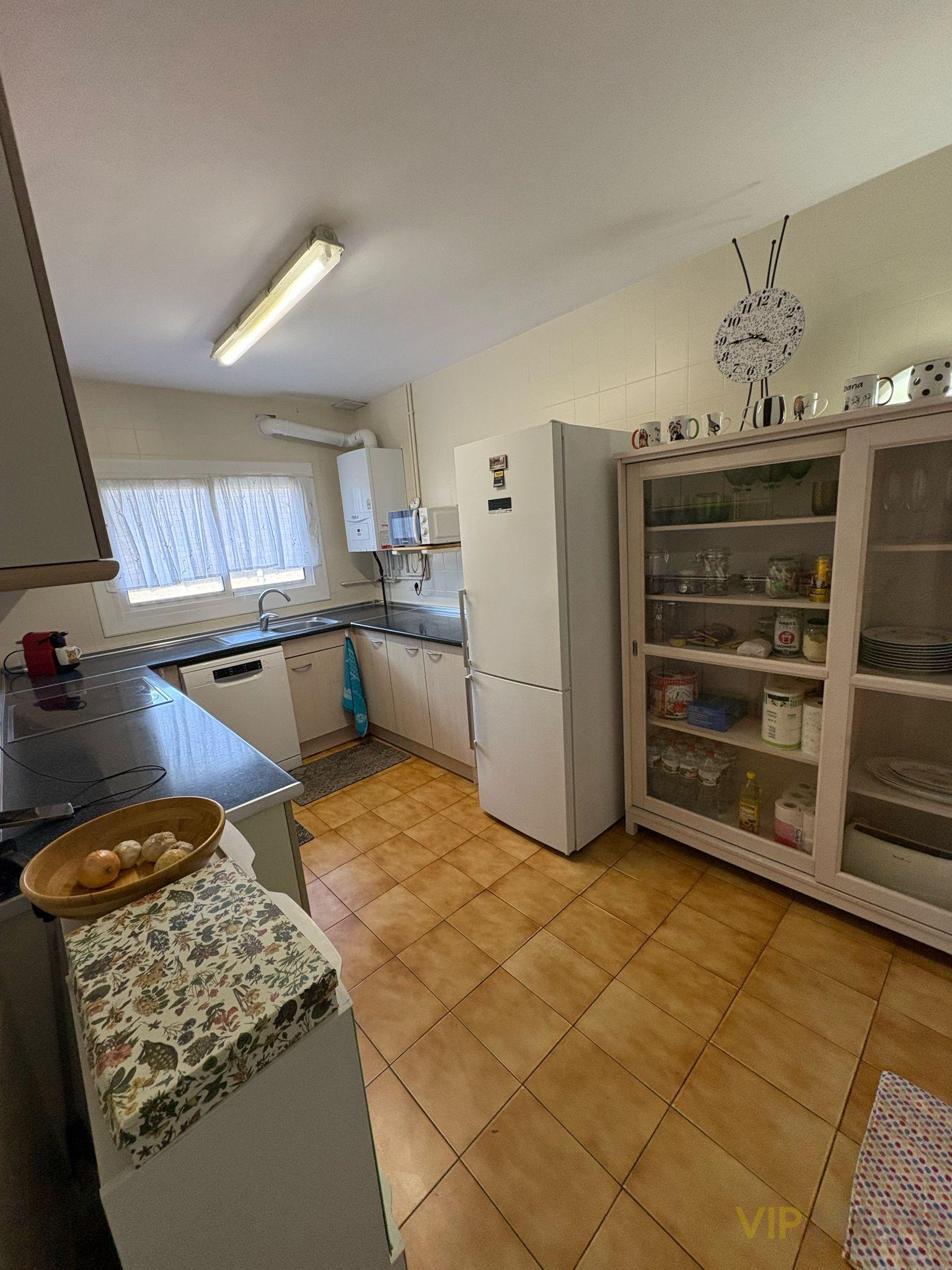 For sale of house in Llagostera