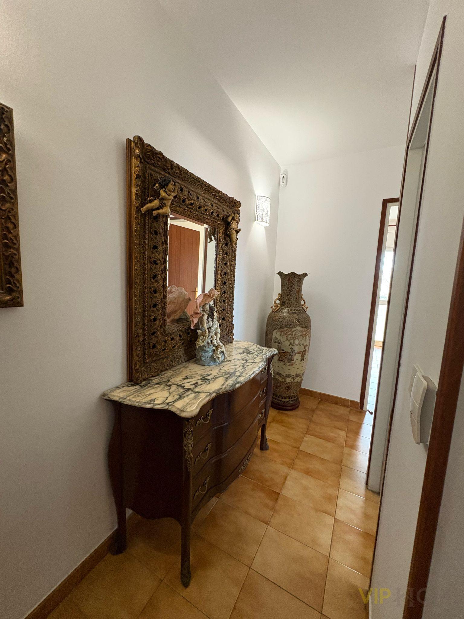 For sale of house in Llagostera