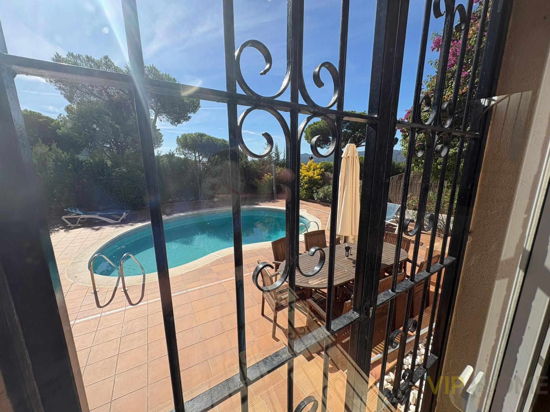 Venta de chalet en Santa Cristina D´aro
